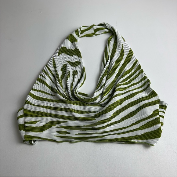 Always around Plisse fashion, nova women’s size medium two-piece halter set(New) - Picture 9 of 13